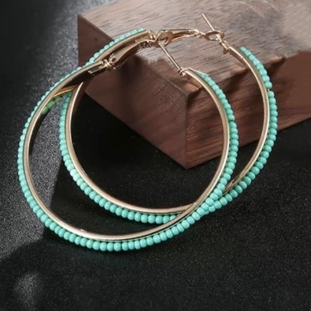 🍒3/$30 New Turquoise Beaded Hoop Earrings - Picture 2 of 3